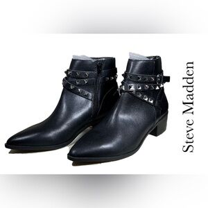 SB12 NWOB Steve Madden Women’s Black Leather Besto Ankle Boots Size 5.5